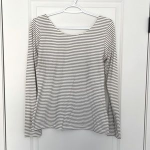 💕3/20$ Garage Boat Neck Open Back Long Sleeve Shirt